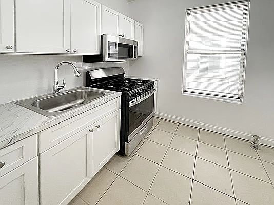 1st image of 33-36 29th St #2R