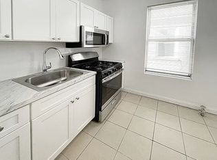 33-36 29th St #2R, Astoria, NY 11106