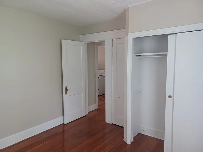 37 Fairfield St #2 — Photo 9