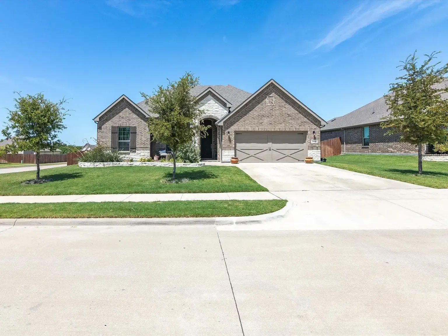 4 bed, 2060 sqft, $3,200 — Photo 3