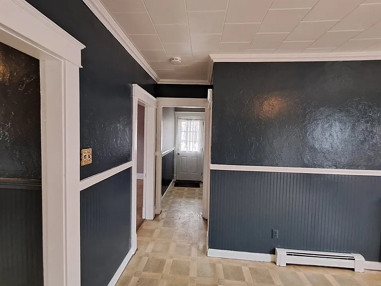 146 Charlton St #1 — Photo 10