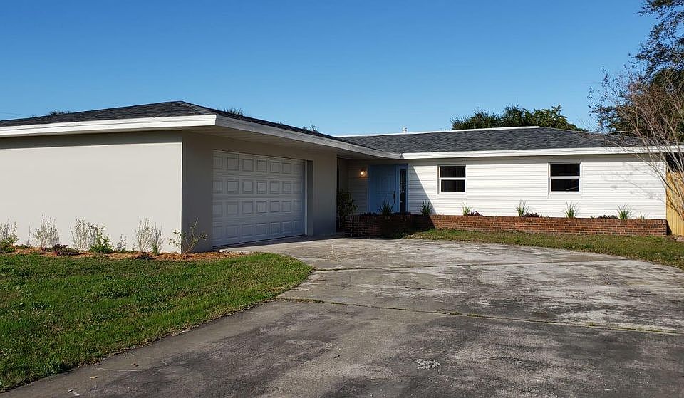 1st image of 994 Woodsmere Pkwy