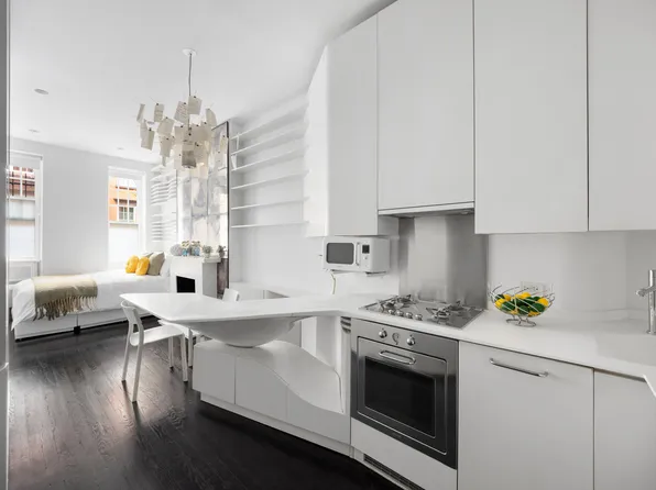 86 Horatio Street image 3 of 5