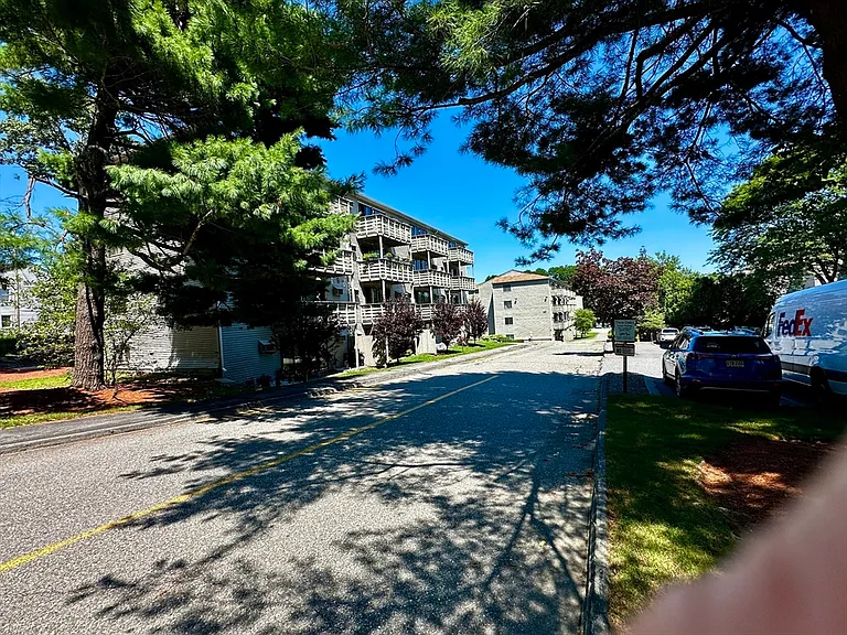 1205 Grafton St #B18 — Photo 37