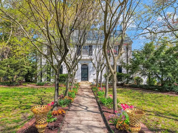 708 W Florida Ave, Urbana, IL 61801