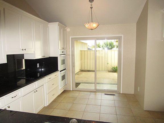 4th image of 135 Donnas Ln