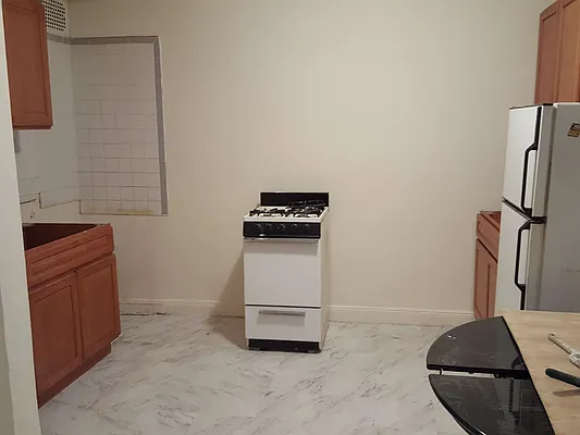 Rented by Virtual Real Estate | media 11