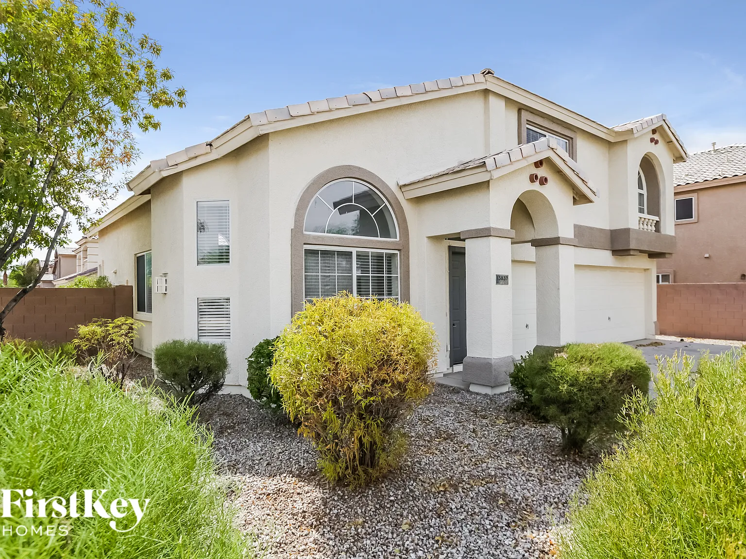 4 bed, 2.5 bath, 2287 sqft, $2,765 — Photo 2