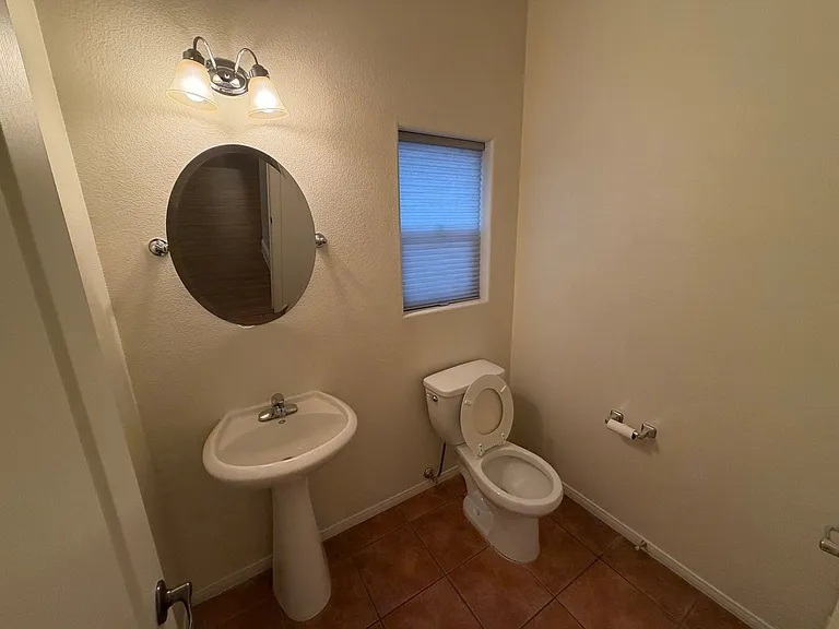 11572 Casa Del Mar Ct — Photo 8