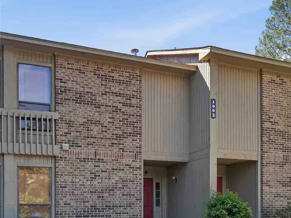 1063 Stonegate Dr APT B, Auburn, AL 36832