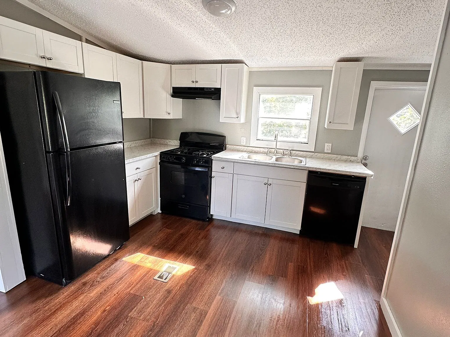 132 Sago Cir — Photo 3