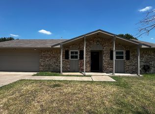 905 Keller Ave, Benbrook, TX 76126