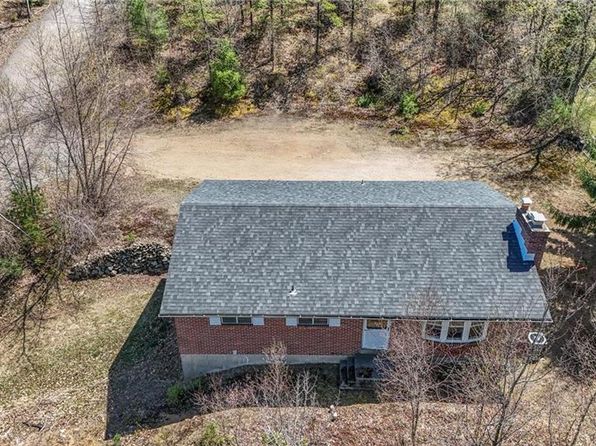 500 Mountain Top Ter, McAdoo, PA 18237