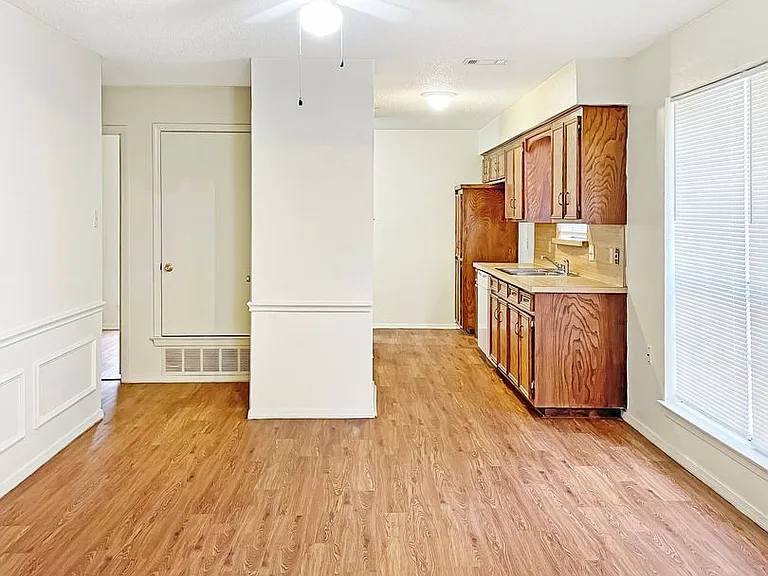 630 Overlook Ct — Photo 3