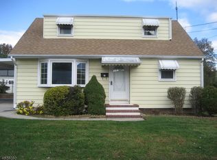 202 View St, Manville, NJ