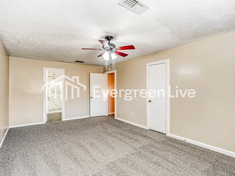17828 Cluster Ct — Photo 8