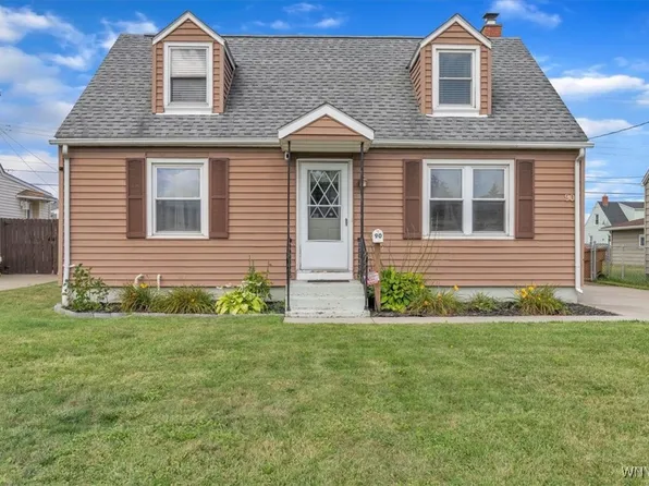 90 Aris Ave, Cheektowaga, NY 14206
