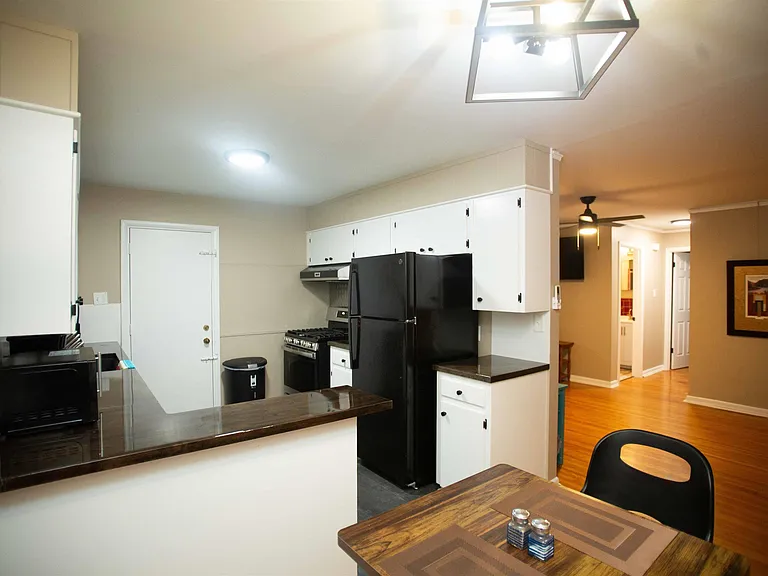 1512 Center St — Photo 7