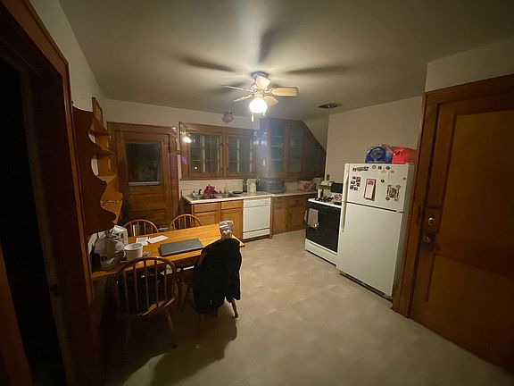 2nd image of 2930 S Mabbett Ave #A