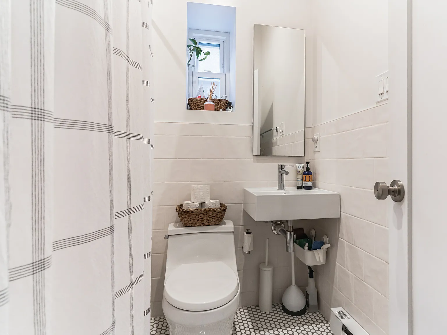 1 bed, 1000 sqft, $2,000 — Photo 4