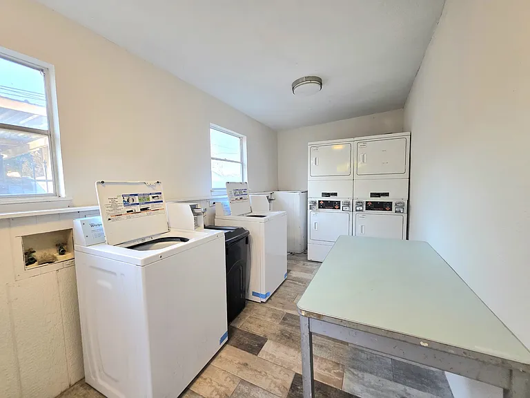 1811 Perkins Ave #7 — Photo 11