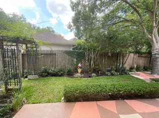 5534 Davids Bend Dr, Sugar Land, TX 77479