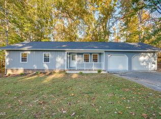 506 Edgewood Dr, Mount Carmel, TN 37645