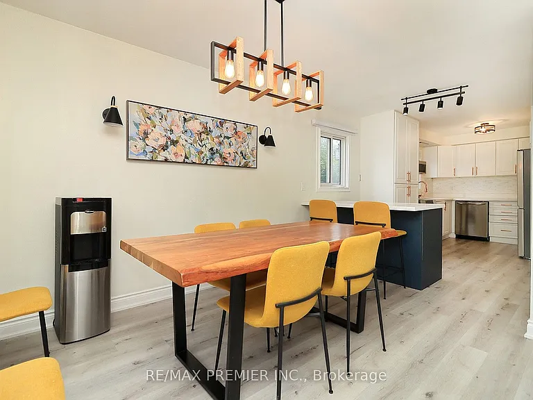 27 Prairie Dunes Pl — Photo 8