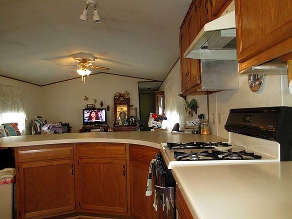 2nd image of 55 Dogwood Ln