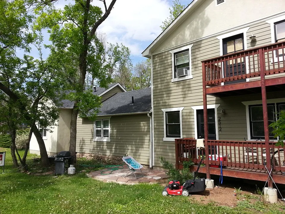 2512 Mapleton. Unit A & B