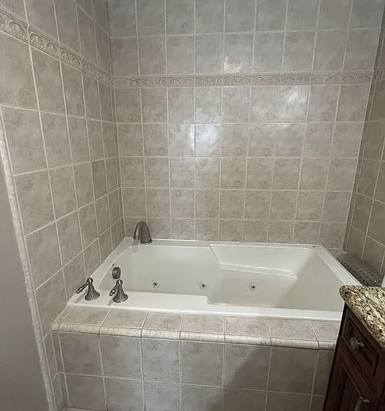 1818 Pelham Ave #103 — Photo 15