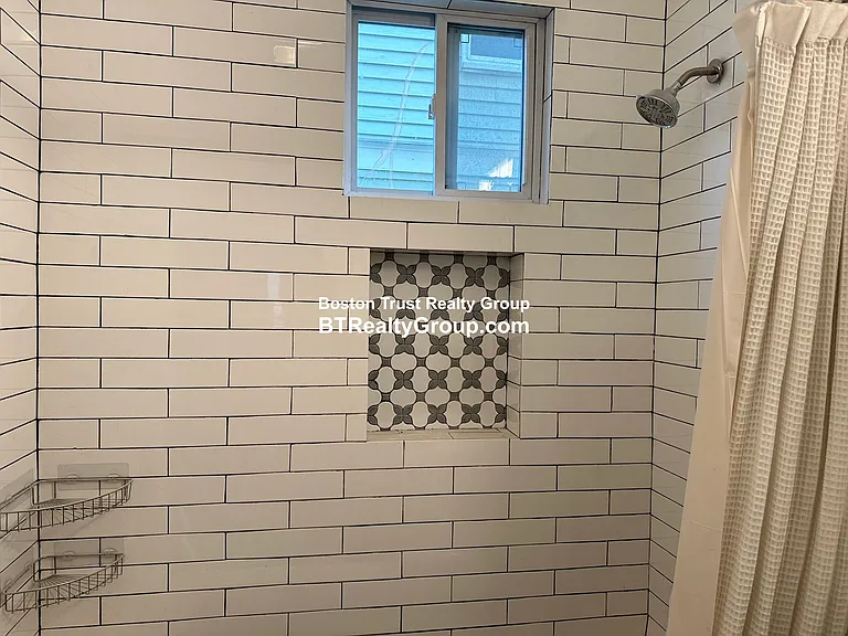 22 Hosmer St #1 — Photo 6