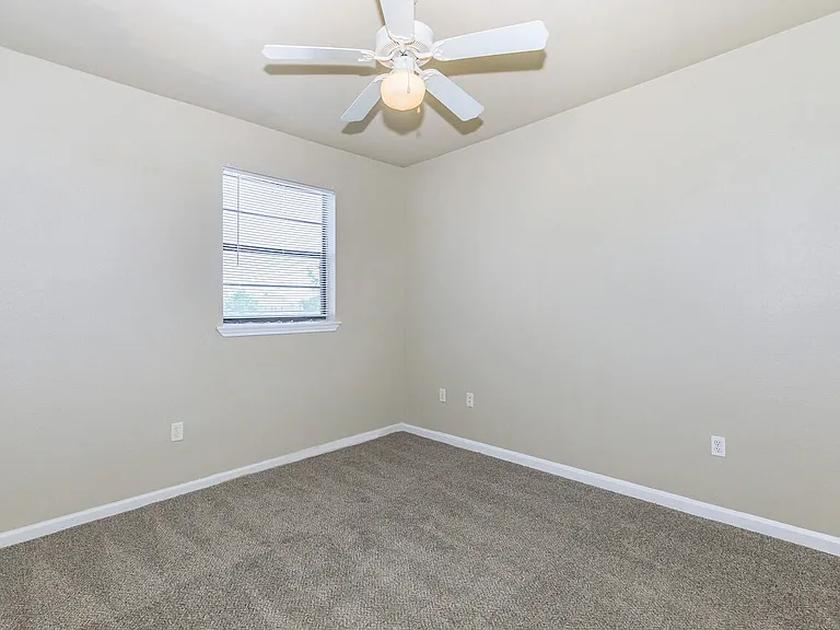 Amelia Parc — Photo 19
