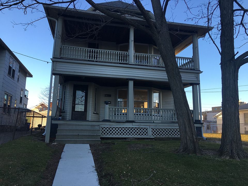 Wide Front Porch