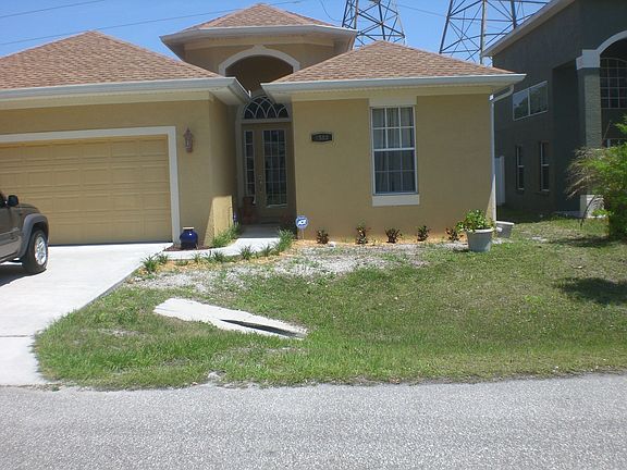 3rd image of 1583 Burns Dr