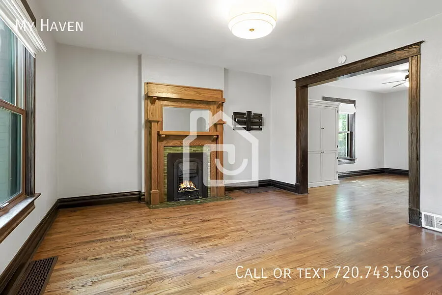 Historic Sunnyside Charmer with 3 bedrooms! — Photo 4