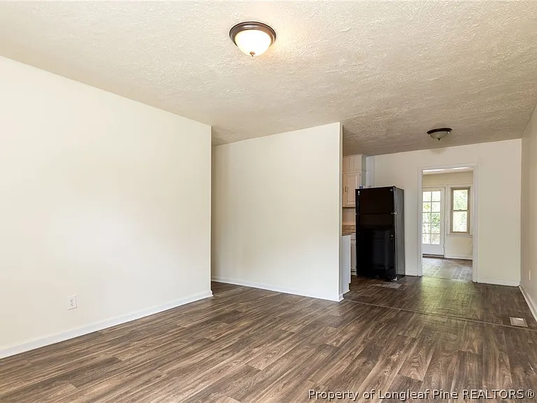 205 S 7th St — Photo 4