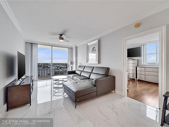 4th image of 3020 NE 32nd Ave APT 1002