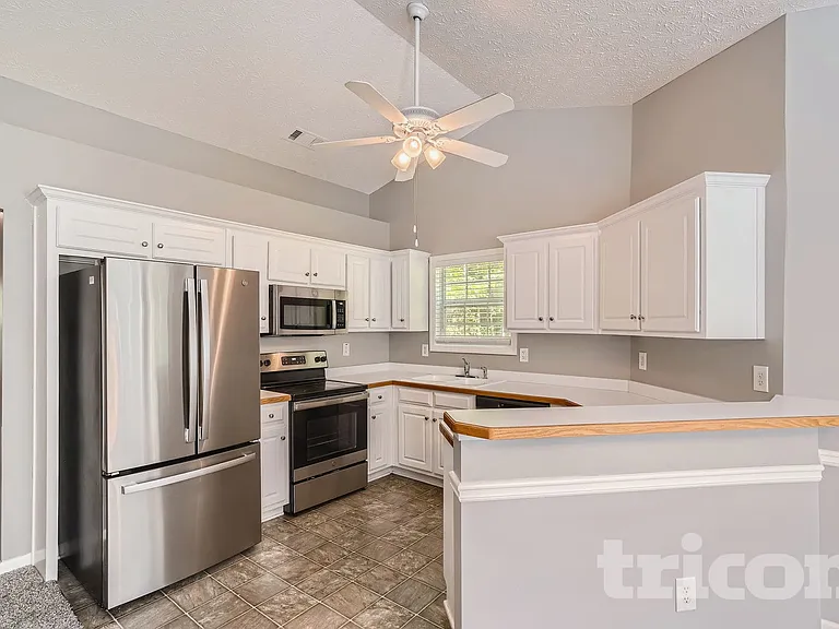 65 Cranbrook Ct — Photo 15