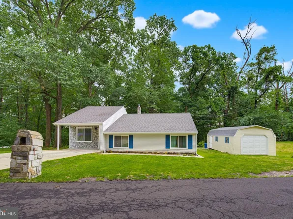 1607 Holtz Rd, Enola, PA 17025