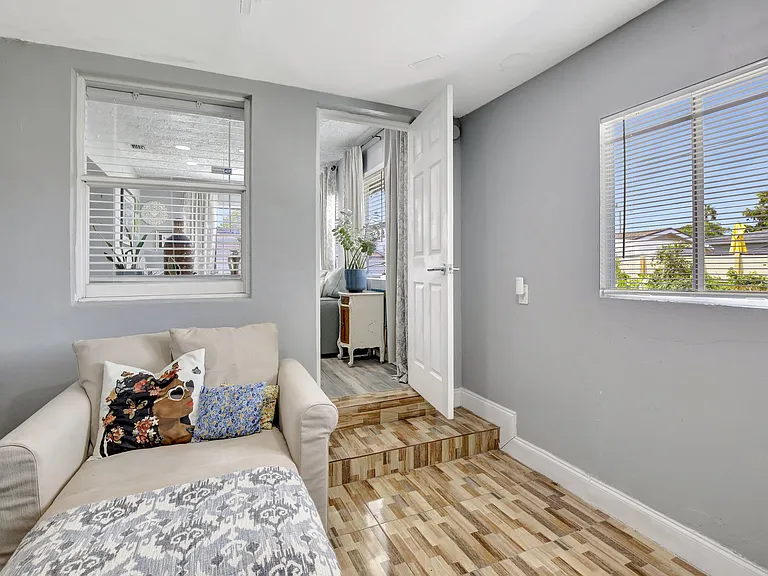 2270 Island Dr — Photo 29