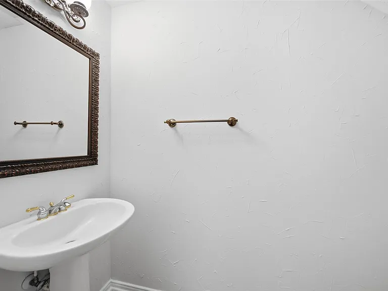 5531 Cranston Ct — Photo 14