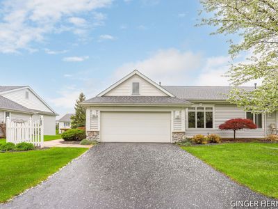 283 S Shoreside Dr SE, Grand Rapids, MI, 49548