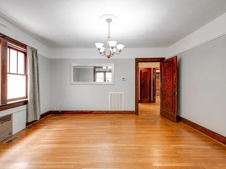710 Forest Ave #1 — Photo 23