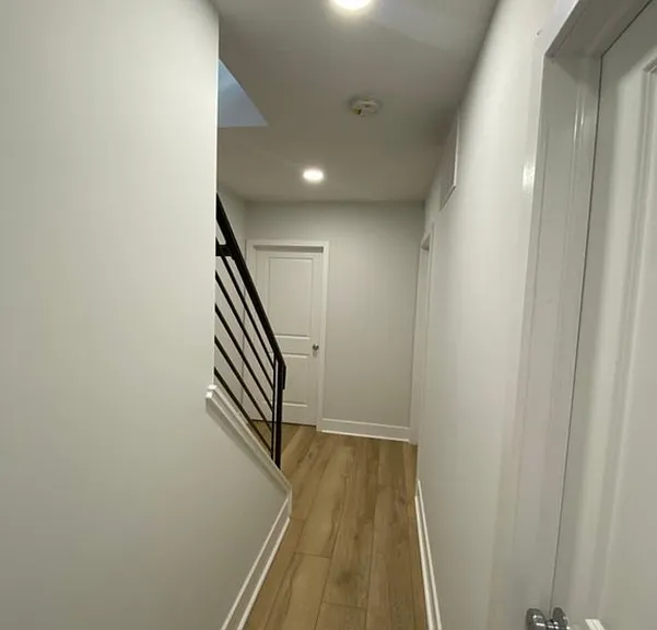 1142 Watkins St #1 — Photo 6