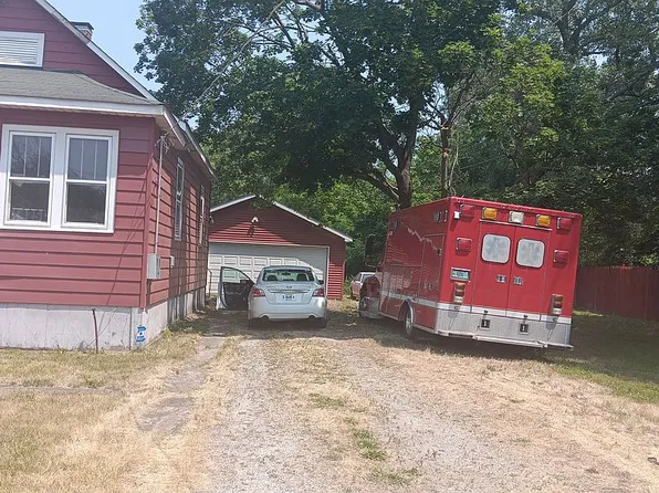 14251 S Springfield Ave, Crestwood, IL 60445