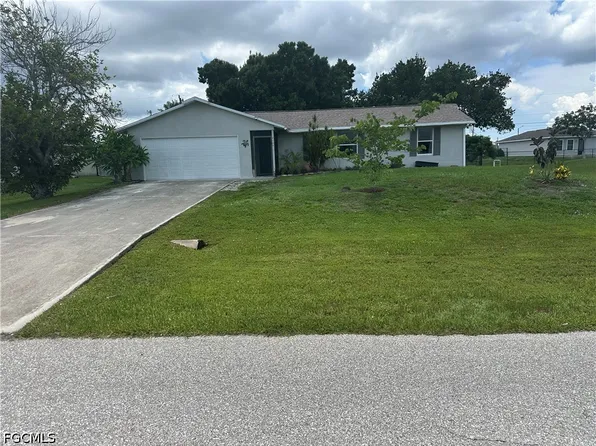 2124 NE 7th Pl, Cape Coral, FL 33909