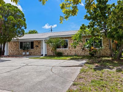 6025 16th St N, Saint Petersburg, FL, 33703