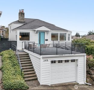 2418 W Boston, Seattle, WA, 98199