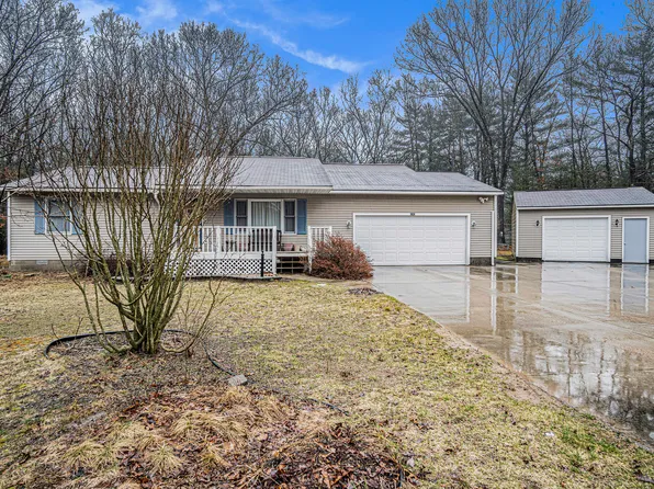 6382 Scott St, Twin Lake, MI 49457